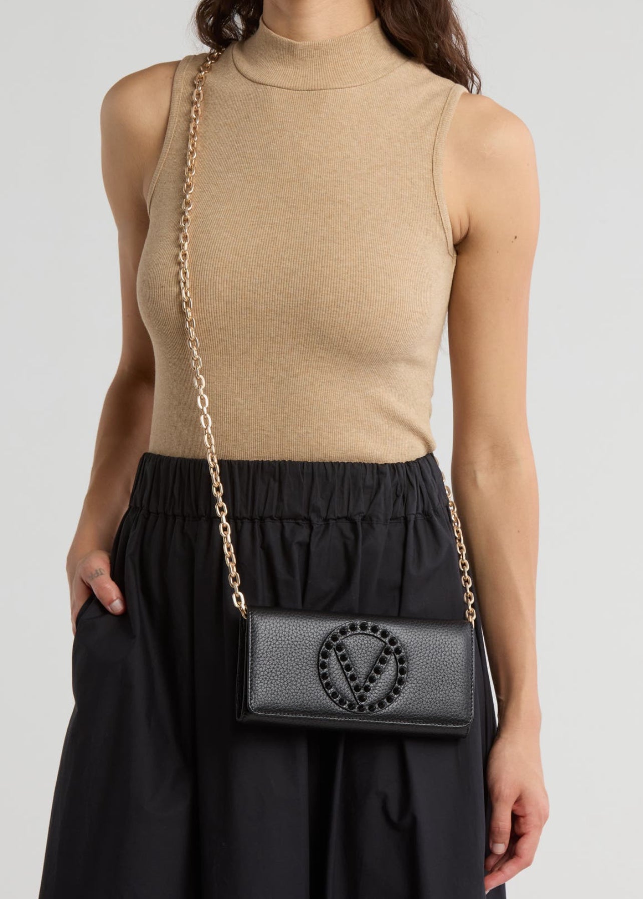 VALENTINO BY
MARIO VALENTINO
Bianca Studded Leather
Shoulder Bag